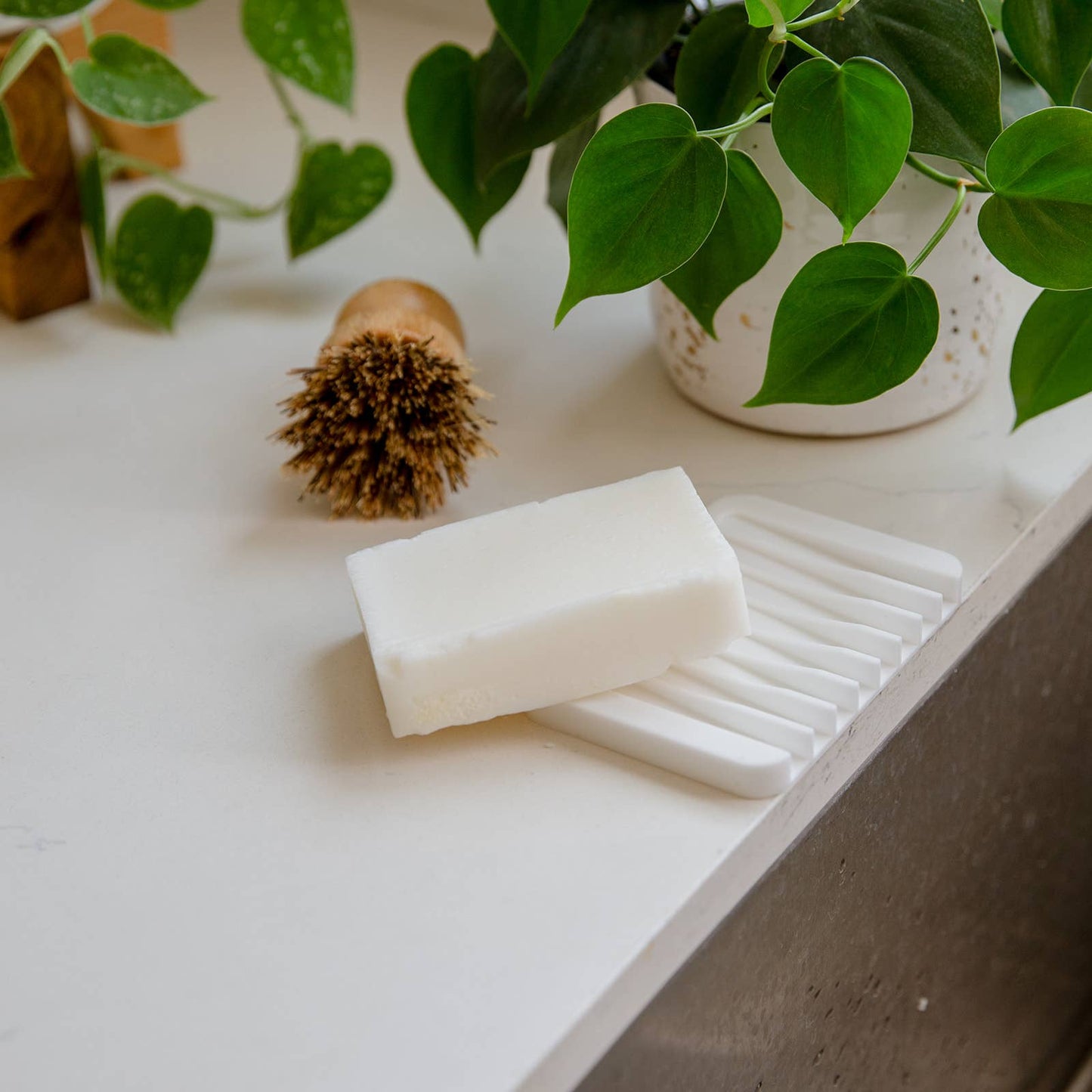 Waterfall Silicone Soap Dish - White