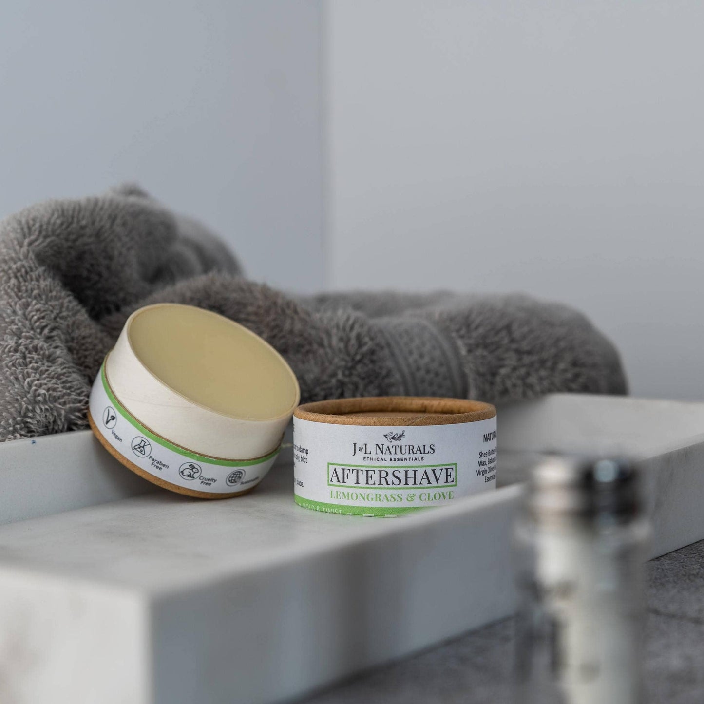 Aftershave Rub - natural,vegan and hydrating post shave balm: Lemongrass & Clove